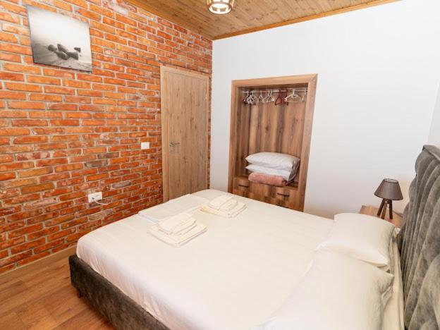 Roel Apartments Sarande Bagian luar foto