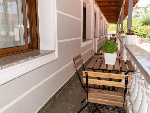 Roel Apartments Sarande Bagian luar foto