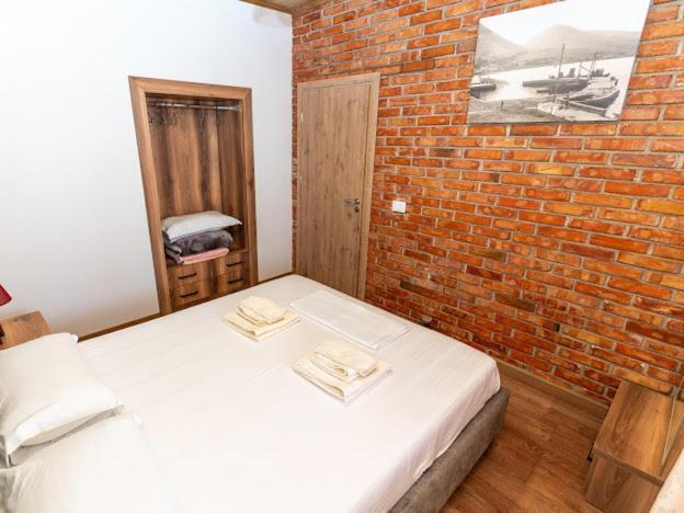 Roel Apartments Sarande Bagian luar foto