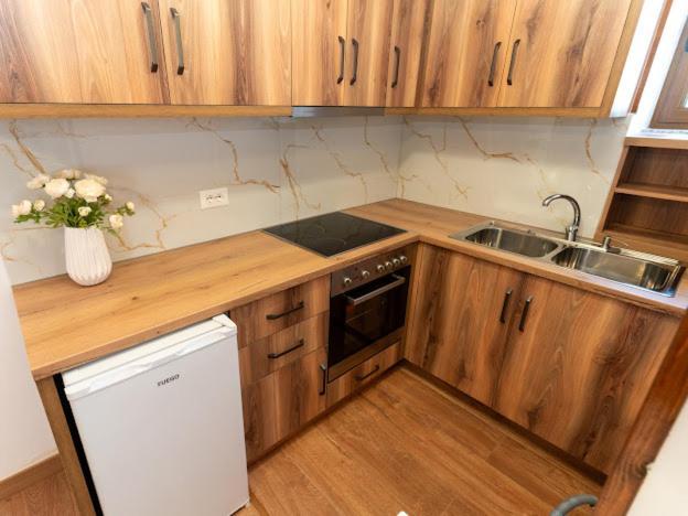 Roel Apartments Sarande Bagian luar foto