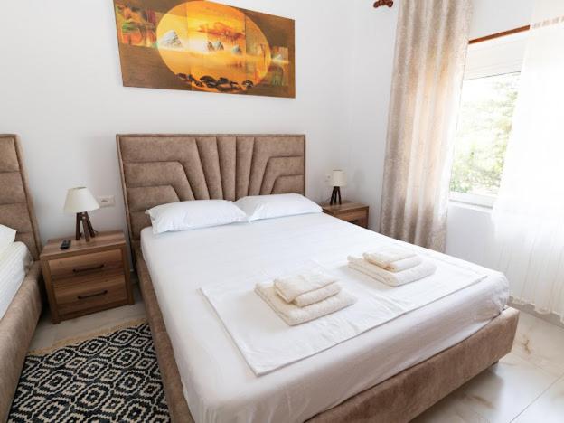 Roel Apartments Sarande Bagian luar foto