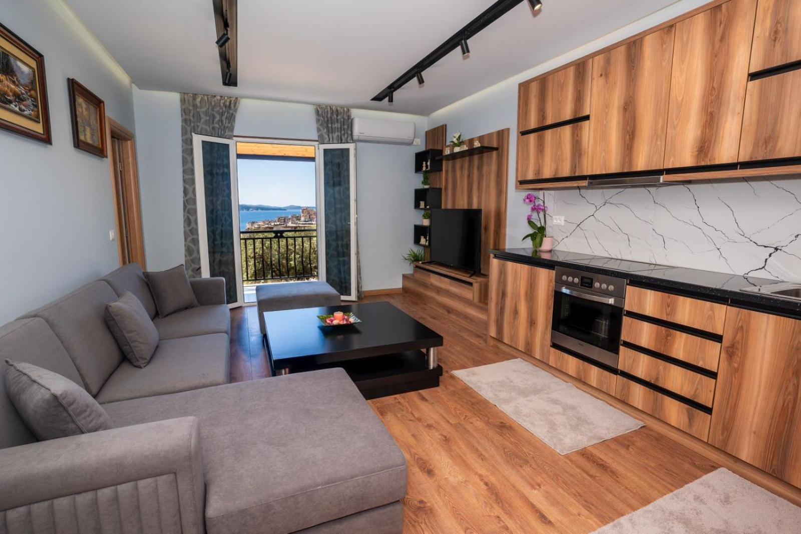 Roel Apartments Sarande Bagian luar foto