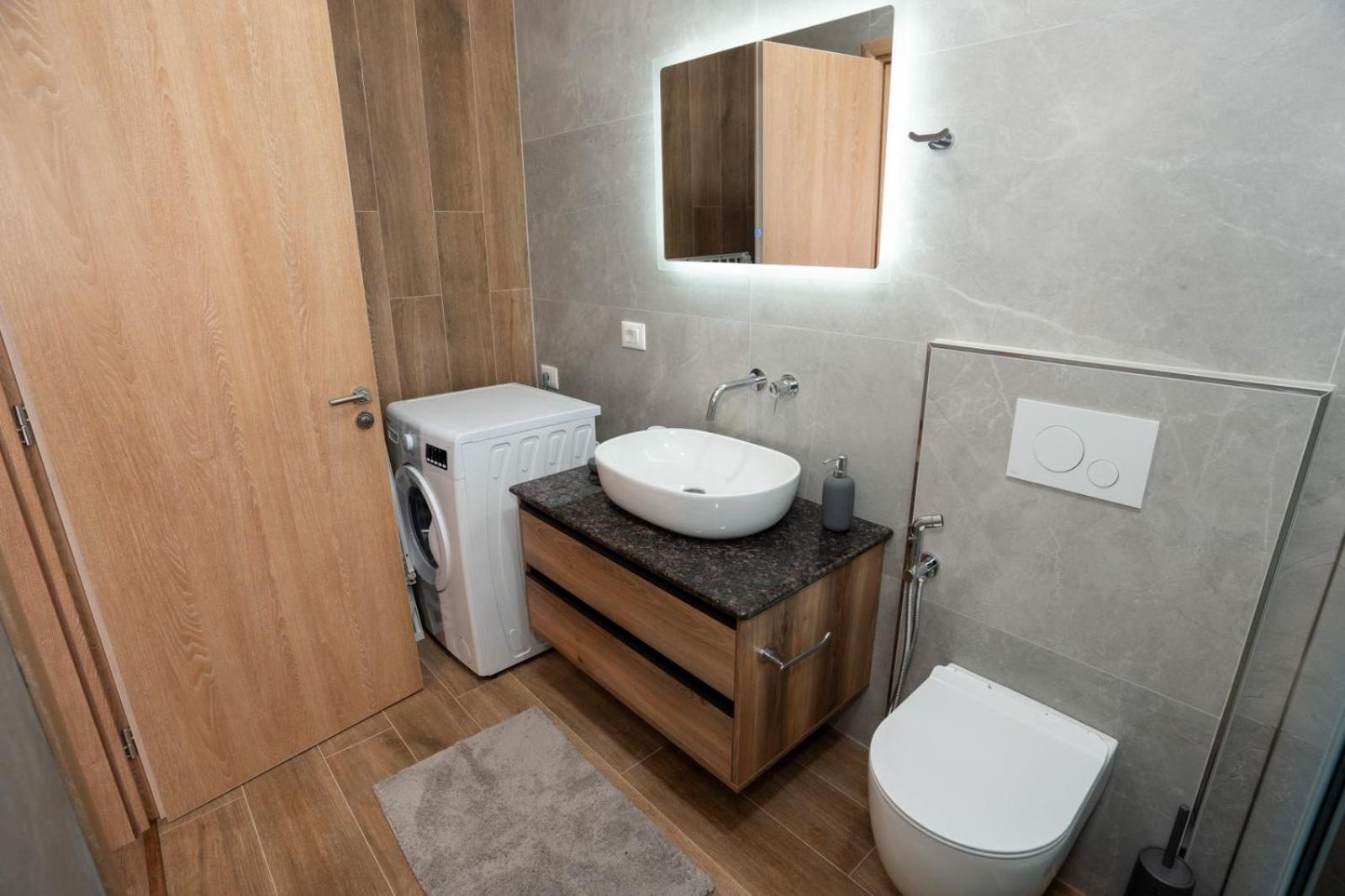 Roel Apartments Sarande Bagian luar foto