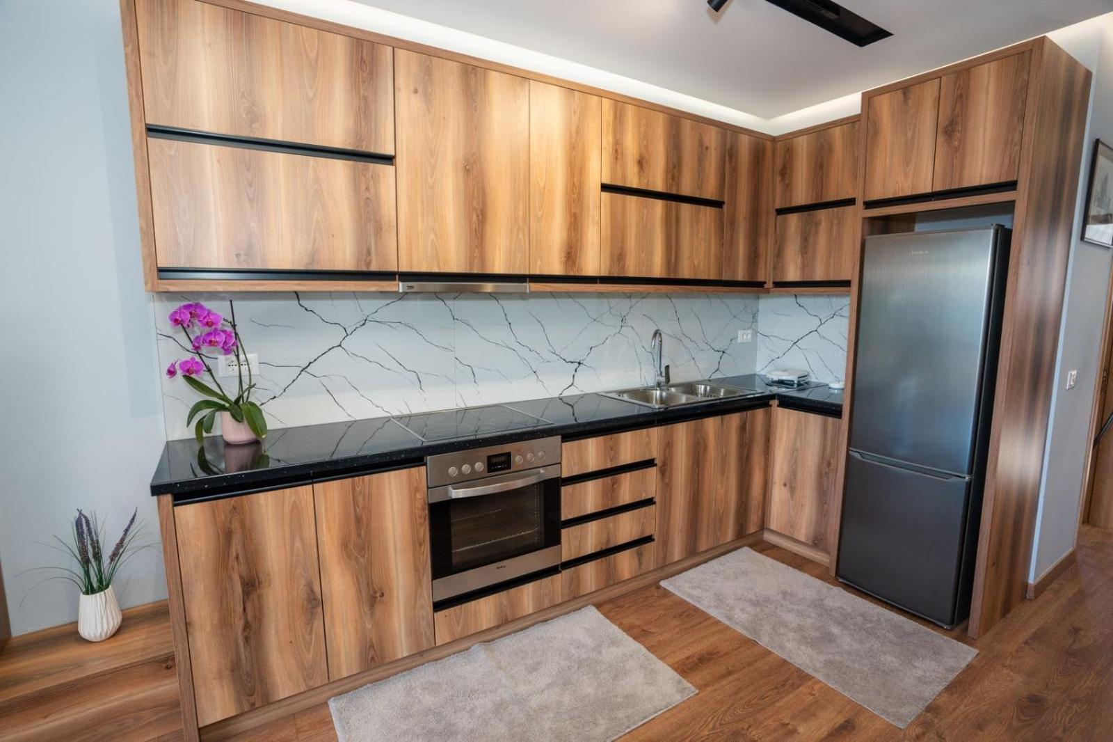 Roel Apartments Sarande Bagian luar foto