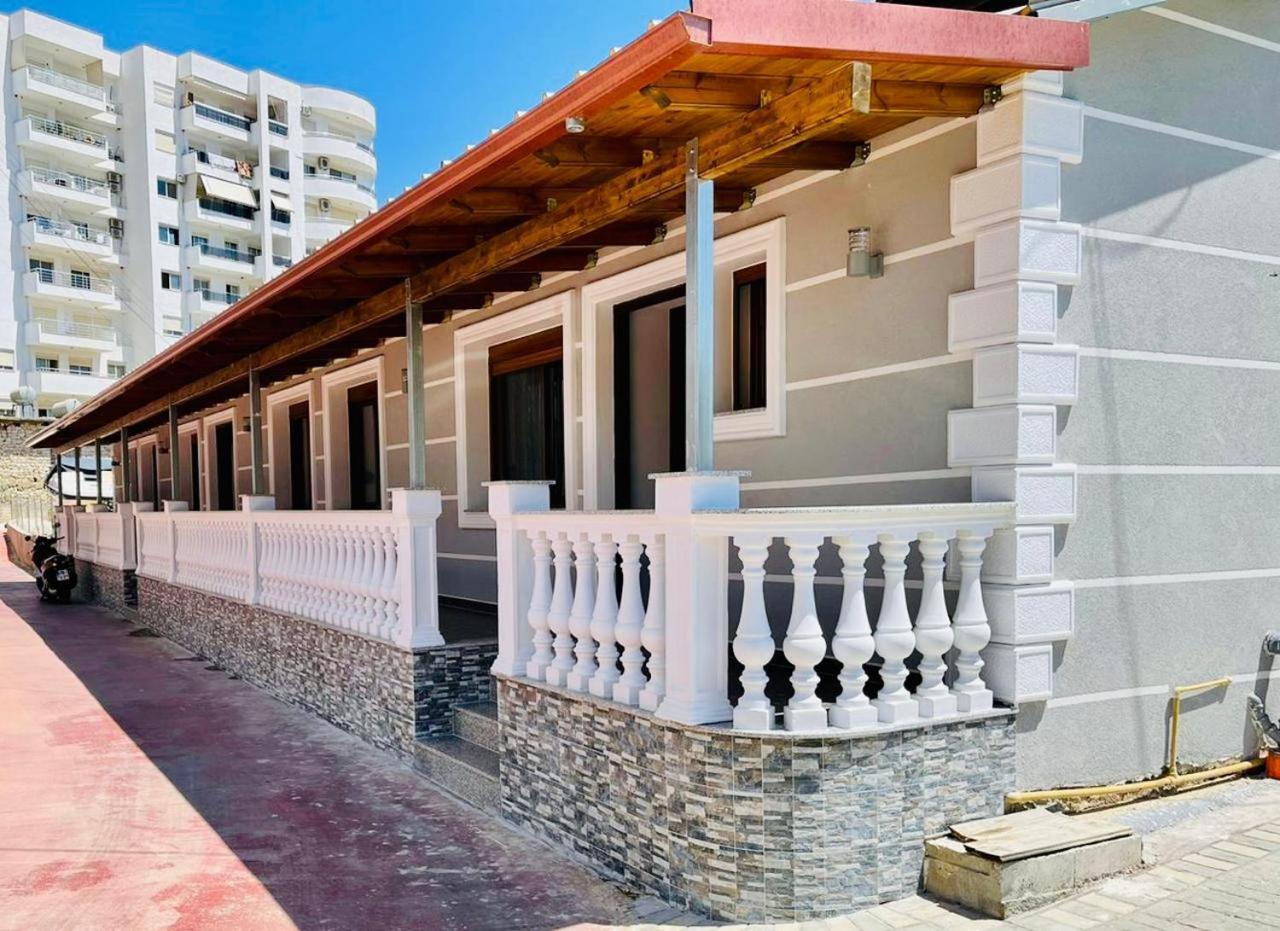 Roel Apartments Sarande Bagian luar foto